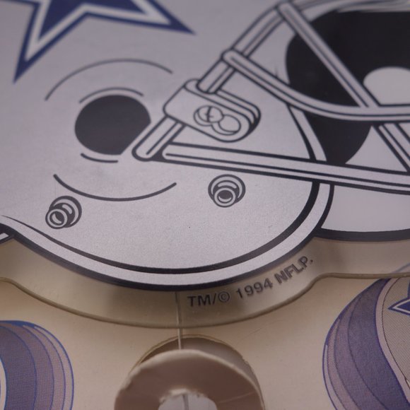 Dallas Cowboys Fan Waves Suction Cup Mounted Window Sign New with Packaging - Picture 9 of 10